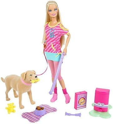 barbie perro caca