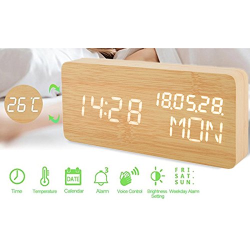 wivarra Réveil en Bois Numérique Réveil LED en Bois Horloge Numérique Activation 3 Niveaux Luminosité 3 Alarmes Afficher Heure Date Semaine Température Alimenté par USB ou Batterie