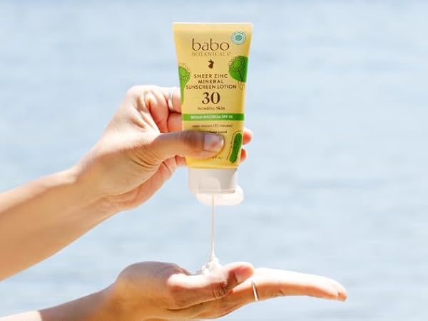 BABO BOTANICALS ZINC SUNSCREEN LOTION SPF 30 WITH 100% MINERAL ACTIVES, NON-GREASY, WATER-RESISTANT, FRAGRANCE-FREE, VEGAN, FOR BABIES, KIDS OR SENSITIVE SKIN, CLEAR, 3 FL OZ