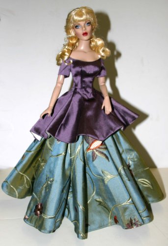 Memories Pattern for 16" NuMood Curvaceous Dolls Tonner