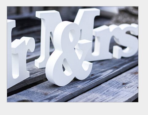 Y&amp;Y Star Mr &amp; Mrs Wooden Letters Wedding Decoration / Lovers Present - White