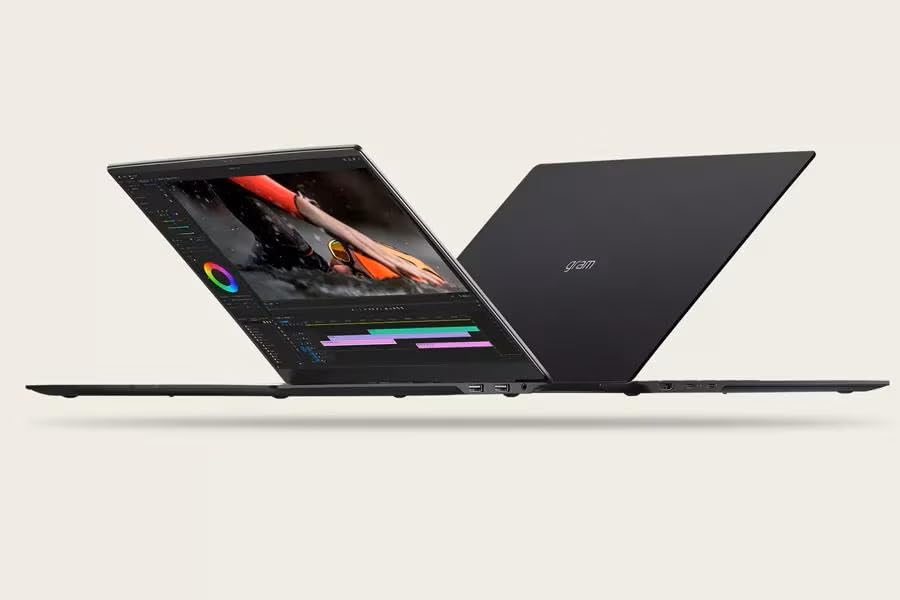 Studio 4.7 cu. ft. Smart Double Wall Oven in Stainless Steel with LCD Touch-Screen, Instaview, Steam Sous Vide & Air Fry