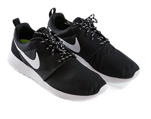 Nike Women's Rosherun Black/White/Volt Running Shoe 9.5 Women US