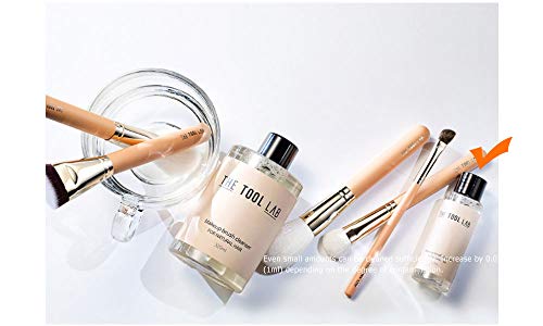 The Tool Lab Foundation Brush Cleanser 50ml (1.7oz), Contains panthenol and silk extracts to protect the hair - Thumbnail 5