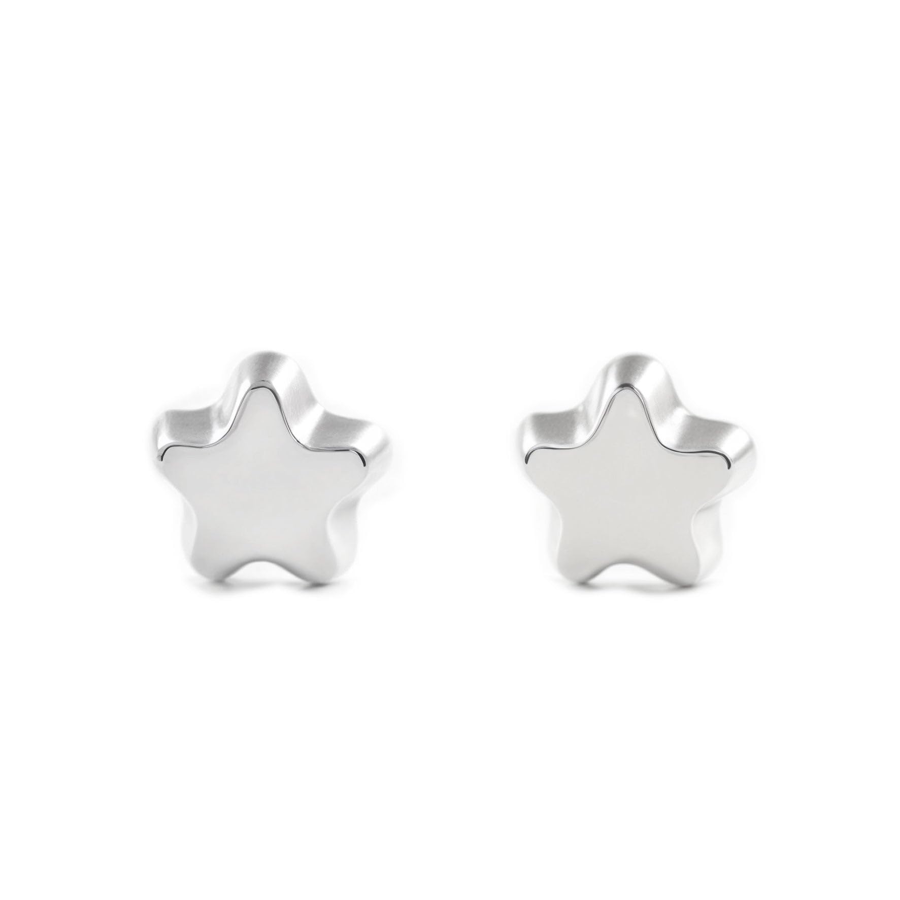 Mondepetit - 18ct White Gold Star Children's Baby Girls Earrings shine