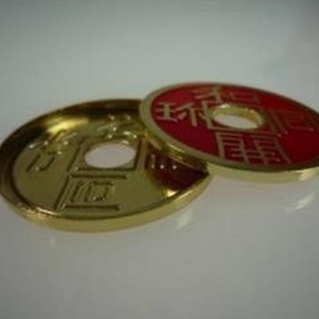 Chinese coin Red + shell (Diameter ½ dollar)