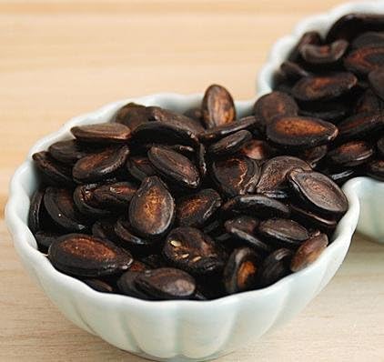 Black watermelon roasted seeds ( 4 packs ) , total 580 gram , snacks