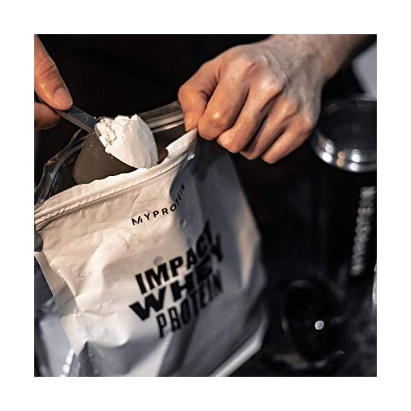 Myprotein-Impact-Whey-Protein-Powder-Muscle-Building-Supplements-for-Everyday-Workout-with-Essential-Amino-Acid-and-Glutamine-Vegetarian-Low-Fat-and-Carb-Content-Natural-Vanilla-1kg Myprotein Impact Whey Protein, 1 kg, Natural Vanilla