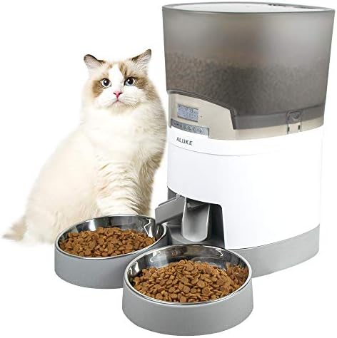 automatic pet feeder for two cats