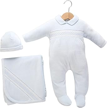 Amazon Com Cream Bebe Complete Baby Layette Set Smocked Design Footie Hat And Blanket 0 3 Months Blue Clothing
