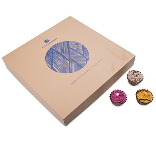 CHOCOLISSIMO - Schokolade Geschenk - 12 handgemachte Cupcake Luxus Pralinen in edler Verpackung, Sonderedition Süßes aus der Confiserie - zu Weihnachten, Valentinstag, für Frau, Mann - Square Maxi – Bild 4