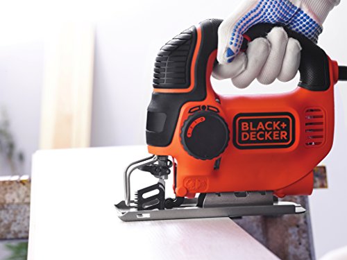 Black+Decker Stichsäge (620W, max. 90 mm Schnitttiefe, variable Hubzahl, Softgriff, Sight-Linie, Schutzbügel… – Bild 2