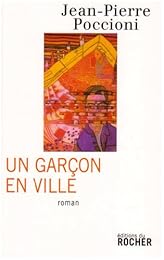 Un  garcon en ville