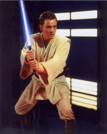 On knee - readies ( Ewan McGregor ) / lightsaber bromide photo š ' Star Wars / EP1 ' Obi-Wan