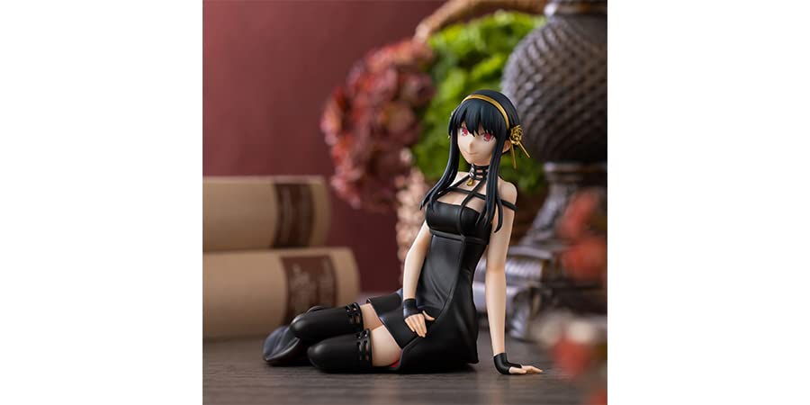 SEGA Spy x Family: Yor Forger PM Perching Figure