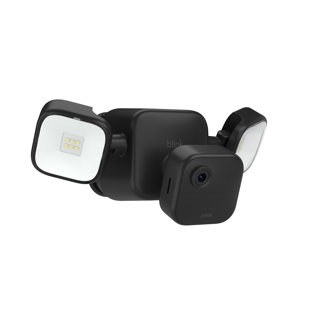 Blink Außenkamera mit Flutlicht (neueste Generation) | Kabellose intelligente Sicherheitskamera, 700 Lumen LED, zwei Jahre Batterielaufzeit, verbesserte Bewegungserfassung | Sync-Basismodul enthalten