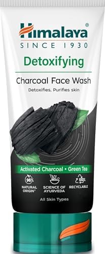 Detoxifying Charcoal Face Wash with the Goodness of Green Tea and Coconut Charcoal Powder, Removes Dirt and Purifies the Skin, Leaving It Clean and Refreshed - 150 ml