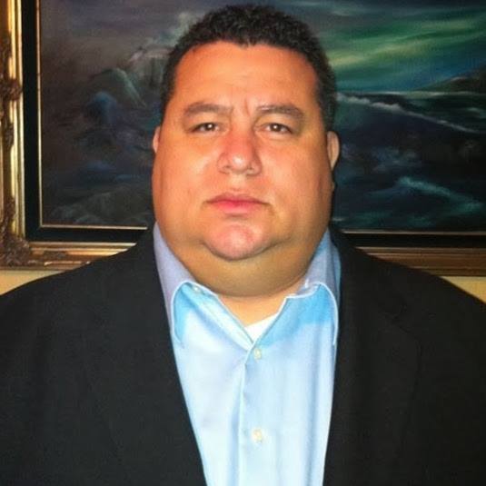 Hugo Muñoz Audio Books, Best Sellers, Author Bio