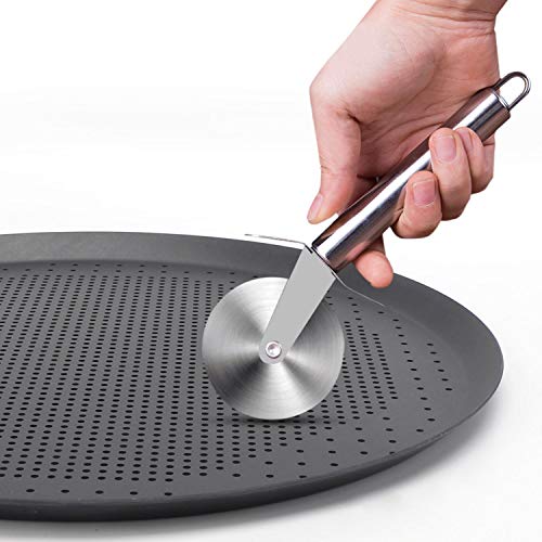 Perforated Pizza Crisper, Segarty 12 inch Pizza Pan with Holes, Professional Pizza Tray for Oven, Thickened Steel Round Pizza Baking Sheet Kitchen Bakeware Set for Home & Restaurant - Thumbnail 5