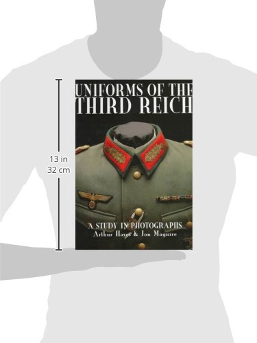Uniforms of the Third Reich: A Study in Photographs (Schiffer Military History)