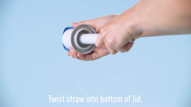 Brita Premium Filtering Water Bottle, 26 Ounce, Sea Glass (36377) - Image 8