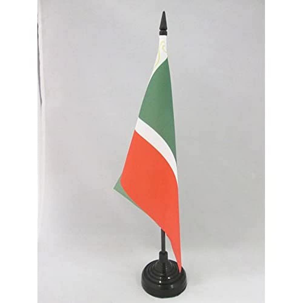 AZ FLAG Chechen Republic Table Flag 5'' x 8'' - Chechnya Office Decoration 100% Polyester 21 x 14 cm - Mini Desk Flag with Pole and Black Plastic Base