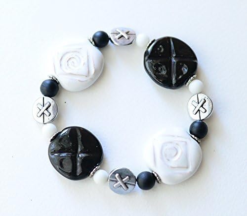 KAZURI BRACELET - black &amp; white carved beads