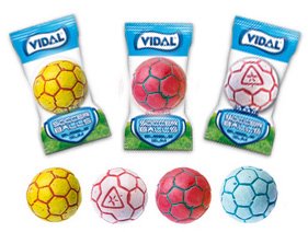 Soccer Balls Bubble Gum 60 Count Bag - Thumbnail 2