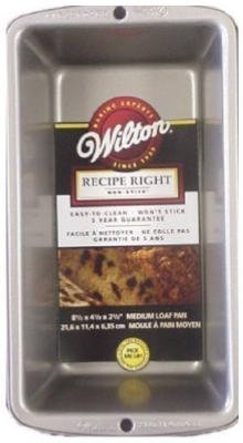 Wilton Recipe Ready Medium Loaf Pan, 21.69cm