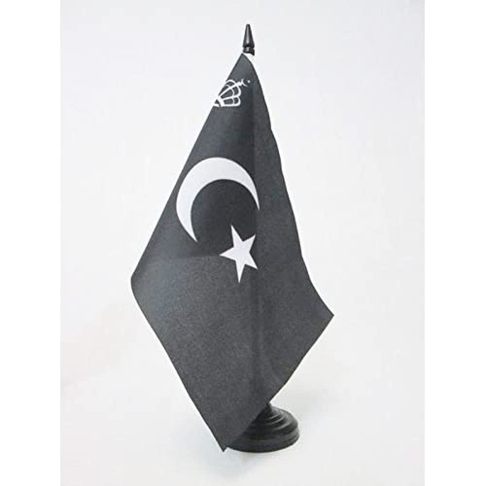 AZ FLAG Royal Standard of Libya 1946-1969 Table Flag 5'' x 8'' - Libyan Kingdom Office Decoration 100% Polyester 21 x 14 cm - Mini Desk Flag with Pole and Black Plastic Base