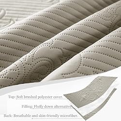 Whale Flotilla 3 Pieces Full Queen Quilt Set Light