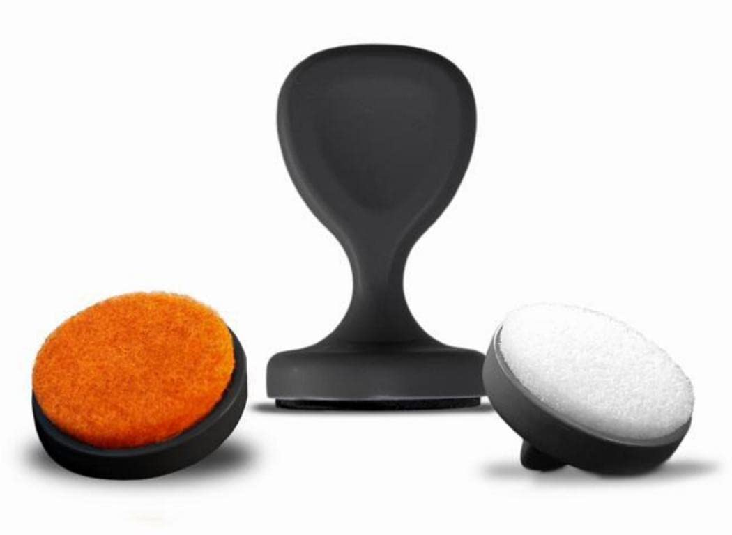 Vin Bouquet FIA 202 Decanter Brush & Cleaner 2 in 1. Sponge & Brush with magnetic handle