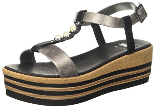 birkenstock toes hit front