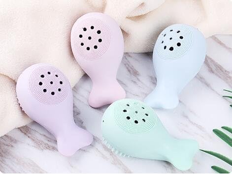 Face Cleansing Brush, Walsung Silicone Facial Scrubber Whales Shape Skin-Care Exfoliating Blackhead Removal Deep Cleansing Cosmetic Brush(Green)