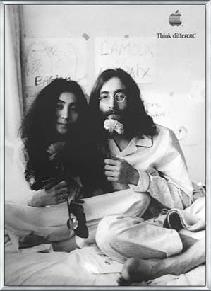 Amazon Co Jp ポスター アップル アップルコンピューター Think Different ジョン レノン オノ ヨーコ 額装品 アルミ製ベーシックフレーム シルバー Kitchen Housewares