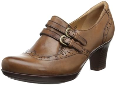 earth wanderlust pumps