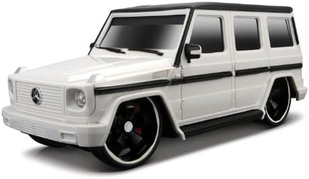 Maisto R/C 1:24 Scale Mercedes-Benz G-Class Radio Control Vehicle (Colors May Vary)