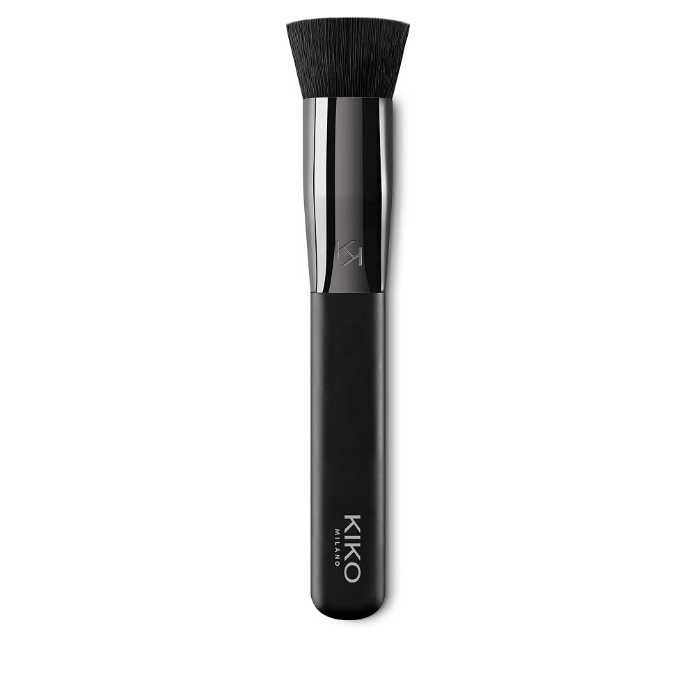 KIKO Milano Face 06 Sponge Core Foundation Brush | Sponge-core brush with synthetic fibers for applying liquid or traditional foundation