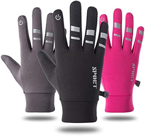 Winter gloves with anti-slip touchscreen capabilities.