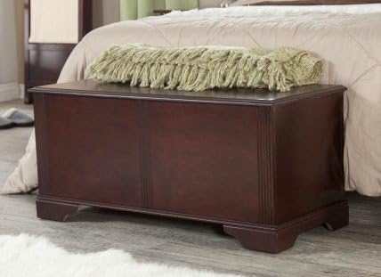 By Home Design Truhe aus Zedernholz, mit Stauraum, Kirschrot: Amazon.de