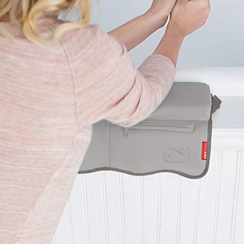 4 Skip+Hop+Moby+Baby+Elbow