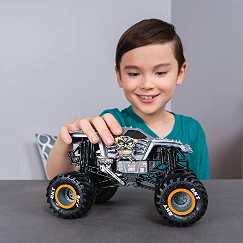Monster Jam 6044869 Authentic 124 Scale DieCast Monster Truck (Styles Vary), Multicolour