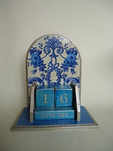 Blue and White. Perpetual Calendar white Blue Roses and Acanthus, Retro style, Baroque Chic, Wooden "forever calendar", Wooden Calendar