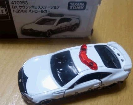 Amazon トミカ 非売品 トヨタ８６パトロールカー ミニカー ダイキャストカー おもちゃ