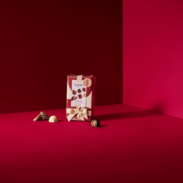 NEUHAUS BELGIAN CHOCOLATE GIFT BOX, 1/2 LB BALLOTIN – 18 ASSORTED MILK, DARK & WHITE CHOCOLATE PRALINES – ROMANTIC GOURMET GIFT