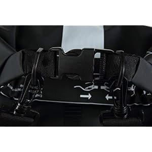 Schnorchelmasken 41IdUjsBsdL. SS300 Verstellbare Schulter Gurt, unsere Dry Bags kommen mit zwei Schulter Riemen
Wasserdichter Rollbeutel mit Trageriemen
Zum Bootfahren und Wassersportarten konzipiert