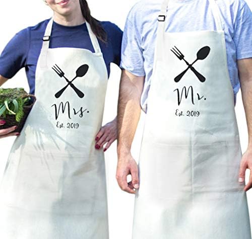 Fodiyaer Mr. and Mrs. Gifts 2019 Couple Apron, Wedding Gift for The Couples, Bride and Groom Gifts for Wedding Anniversary or Bridal Shower Gifts