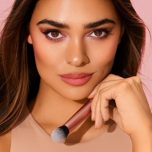 REAL TECHNIQUES 6 PIECE EVERYDAY ESSENTIALS MAKEUP BRUSH SET, INCLUDES 4 BRUSHES & 2 MAKEUP SPONGES, FOR FOUNDATION, BLUSH, BRONZER, CONTOUR, EYESHADOW, & POWDER, TRAVEL GIFT SET, CRUELTY-FREE & VEGAN