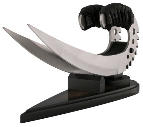 UPC 844296026845, RIDDICKS Saber Claws with Desk Display - Silver