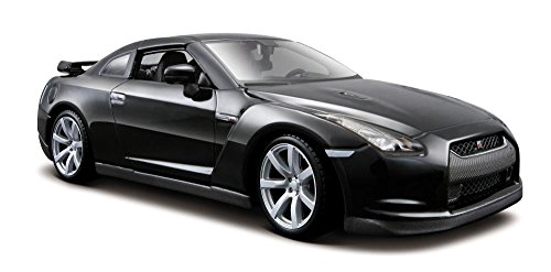 Maisto 1:24 Scale 2009 Nissan GT-R Diecast Vehicle - Thumbnail 2